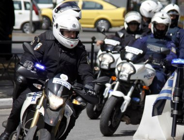 Θεσσαλονίκη: Κρατούσαν σε αποθήκη αλλοδαπούς μέχρι να πάρουν χρήματα για την προώθησή τους
